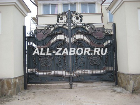 Кованые ворота для загородного дома + арт. КВ-15